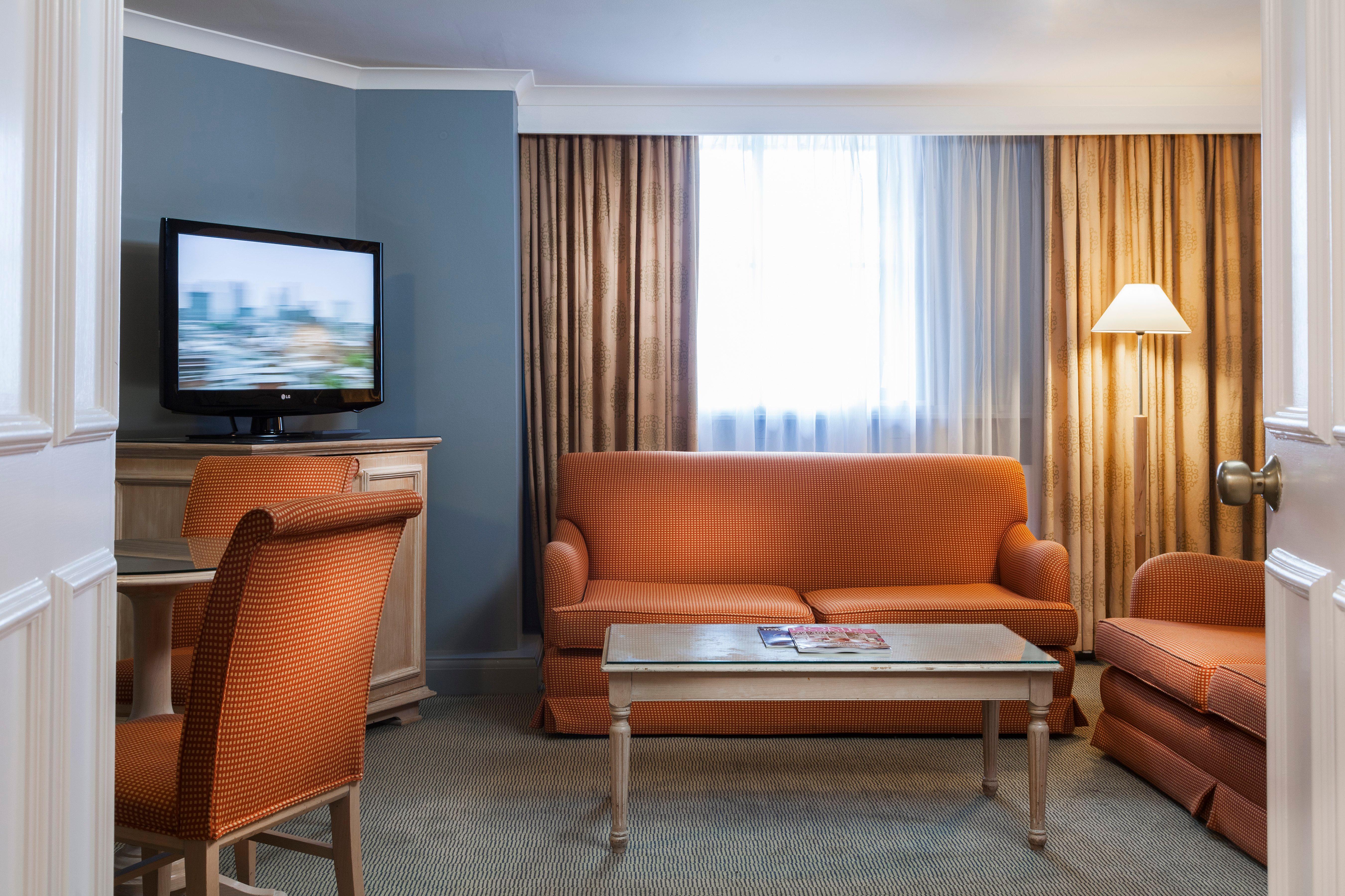 Holiday Inn London Sutton By Ihg Exterior photo